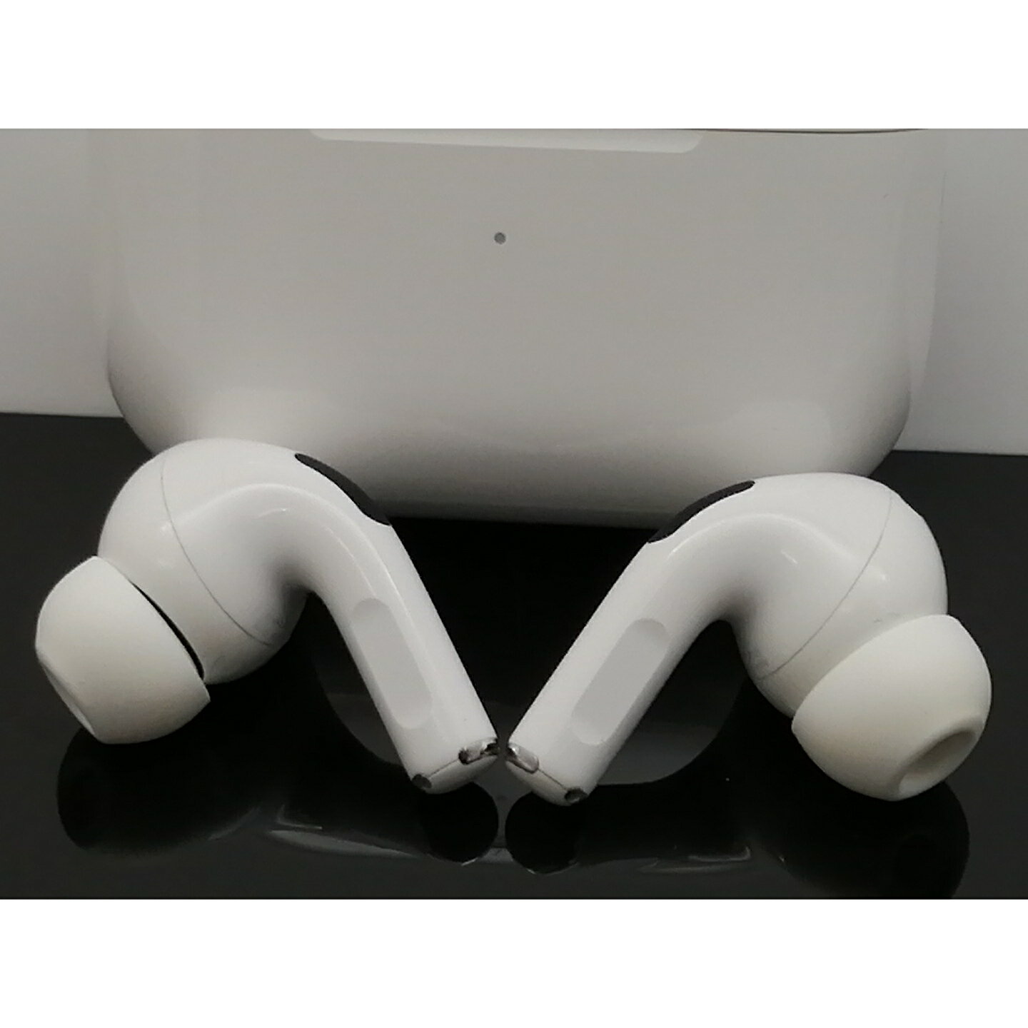 【中古】Apple AirPods Pro 第2世代(2022/Lightning) MQD83J/A【大須2】保証期間1週間