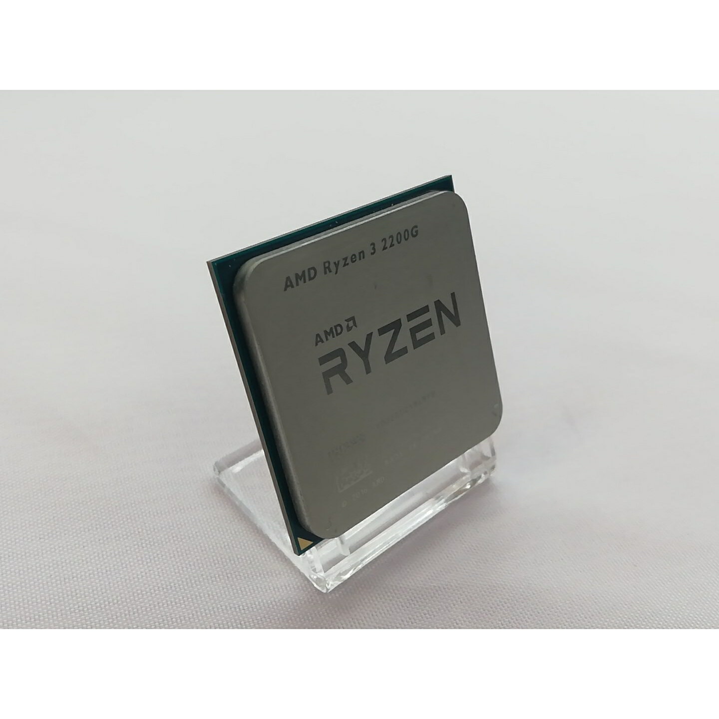 【中古】AMD Ryzen 3 2200G (3.5GHz/TC:3.7GHz) bulk AM4/4C/4T/L3 4MB/Radeon Vega 8/TDP65W【秋葉3号】保証期間1週間のサムネイル