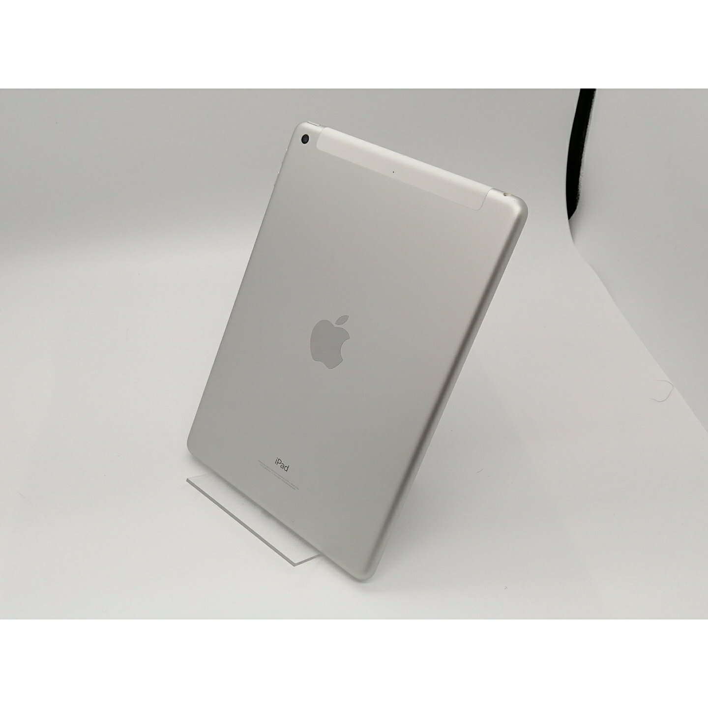 【中古】Apple 国内版 【SIMフリー】 iPad（第6世代/2018） 128GB シルバー MR732J/A【秋葉2号】保証期間1ヶ月【ランクA】