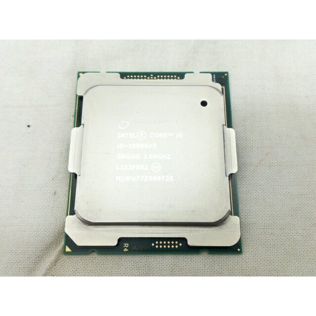 【中古】Intel Core i9-10980XE Extreme Edition(3GHz/TB:4.6GHz/TB3.0:4.8GHz) BOX LGA2066/18C/36T/L3 24.75MB/TDP165W【川崎】保証期間1週間