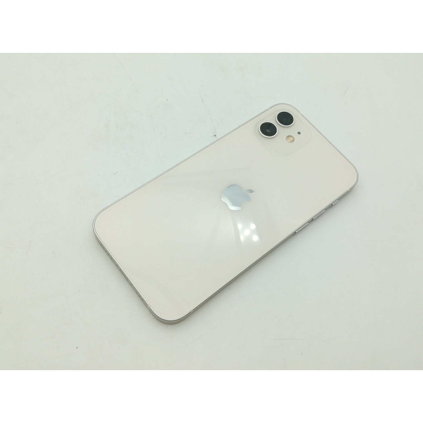 【中古】Apple SoftBank 【SIMロック解除済み】 iPhone 12 128GB ホワイト MGHV3J/A【札幌南2条】保証期間1ヶ月【ランクA】