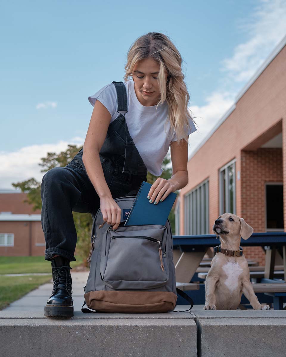 【JANSPORT公式ショップ】JANSPORT リュック ジャンスポーツ RIGHT PACK - GRAPHITE GREY - JS0A4QVA7H6 ライトパック ジャンスポ グリーン グレー 灰色 バックパック リュックサック 通勤 通学 学生 高校生 大学生 社会人 旅行 レザー コーデュラ メンズ レディース 31L