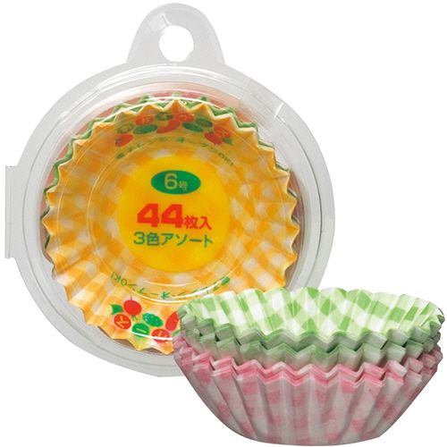 【イージャパンモール】【返品・交換・キャンセル不可】 必ず2通目のメールをご確認ください。 ※本商品は熨斗・包装（ラッピング）はお承り出来ない商品となります。※商品はご注文（ご決済）後、2-5営業日で発送（土・日・祝日除く）となります。※配送業者と契約がないため、送付先が北海道・沖縄の場合キャンセルとさせていただきます。※発送予定日は、在庫がある場合の予定日となります。 ※在庫がない場合には、キャンセルとさせて頂きます。 ※納期が遅れます場合には改めてご連絡させて頂きます。※本商品はメーカー取り寄せ商品となります。 流動在庫となりますためお手配時に在庫がない場合はキャンセルとさせていただきます。 在庫と納期のご確認が必要な場合は事前にお問い合わせください。 ※ご注文確定後でのキャンセルやお届け先の変更等はお承りできませんのでご注意ください。 また、交換・返品はお承りできません。 ※商品のお写真はイメージ画像です。概要 お弁当の味うつりを防ぐおかずケース。定番ロングセラーです。 商品説明 ●お弁当に！底径約3.5cm×高さ約2cmのおかず用ケース。6号、44枚入、3色アソートです。 仕様 種類 おかずケース サイズ 6号 色 3色アソート 材質 パルプ・PBT樹脂 生産国 日本 その他仕様 ●寸法：約底径3.5×高さ2cm●44枚入 JANコード 4901091191454 【メーカー・製造または販売元】アートナップ【広告文責】株式会社イージャパンアンドカンパニーズ 072-875-6666《ご注意ください》 ※本商品はキャンセル・返品・交換不可の商品です。 ※商品の性質上、返品・交換・キャンセルはお受けできません。 　不良品、内容相違、破損、損傷の場合は良品と交換いたします。 　但し、商品到着から3日以内にご連絡をいただけない場合、交換いたしかねますのでご注意ください。 ※商品がリニューアルしている場合、リニューアル後の商品をお届けします。[関連キーワード：衣料・生活用品　飲食用品　簡易食器　フードパック]