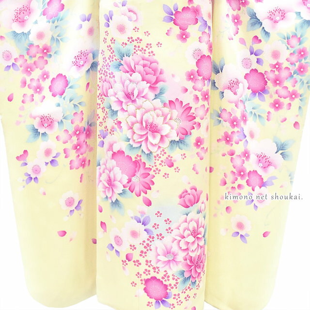 【送料無料】【中古】振袖 正絹　ランクA　クリームイエロー ピンク 桜　お仕立て上がり 単品 成人式 古典 結婚式 卒業式 中古着物 送料無料 即日発送【沖縄配送不可】