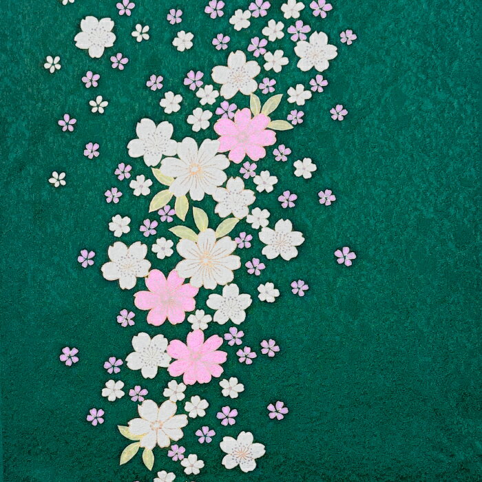 【中古】緑色地に桜花が金色輝く金彩振袖着物はぎれ