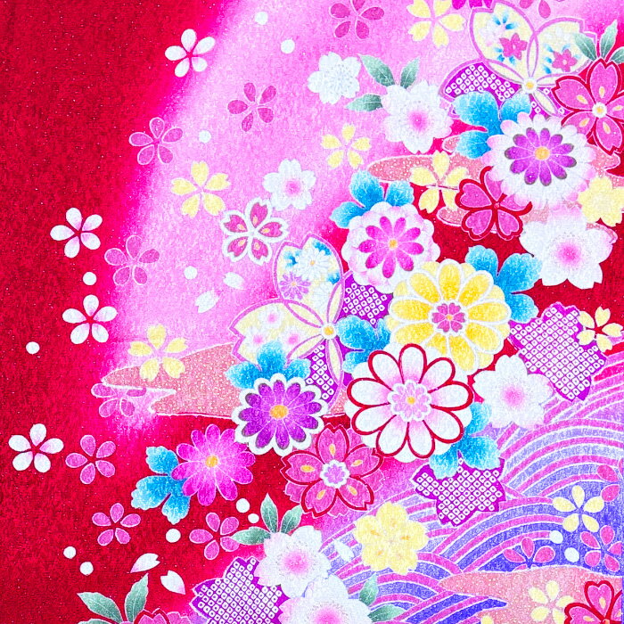 【中古】赤色地に桜や菊花が輝く振袖着物はぎれ