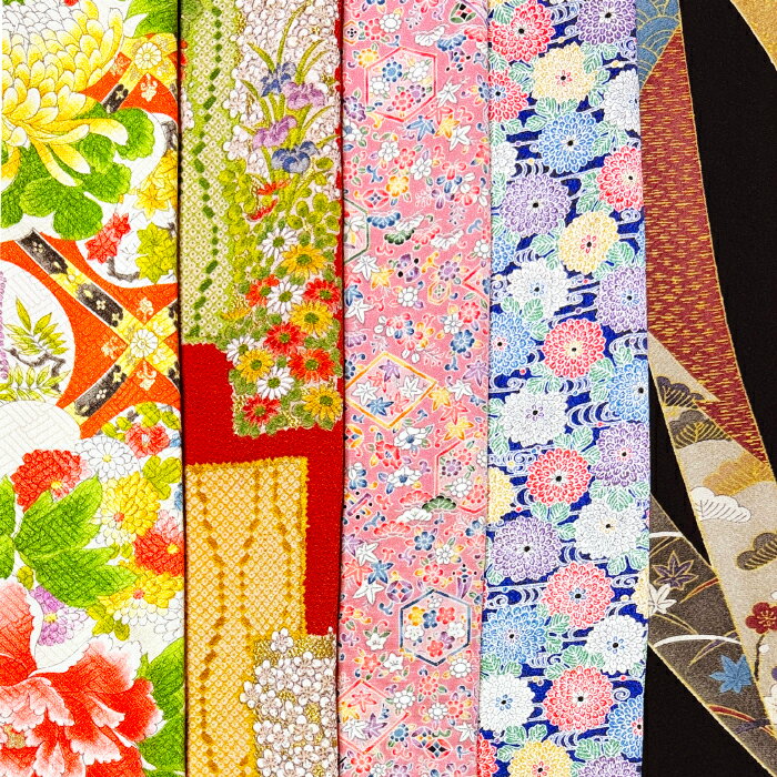 ●ご注文数が複数の場合、商品によっては複数枚分つながってお届けできないものもございますこと、ご了承ください。（つまり、同じ商品を2枚ご注文の場合、商品によっては1枚1枚が表示サイズごとに裁断されたものが届くことがございます。） あらかじめ、ご了承ください。 ●「メール便（日本郵便クリックポスト）」にて送料安価でお送りすることが可能です。 【メール便（日本郵便クリックポスト）は、お届け先のポストに投函されます。日時指定はできませんので、ご了承ください】 ただし、対応可能な大きさ・重量を超えた場合は宅配便でのお届けとなります。 ●商品によっては、柄の出方が多少変わりますこと、ご了承ください。 ●着物の解き跡などが残らないよう細心の注意を払っておりますが、多少シミや解き跡が残っている可能性がありますこと、ご了承くださいませ。商品説明 サイズ 1枚　約360mm×480mm 素　材 正絹 本商品は中古品ですので素材についての説明書きがないため、素材が異なるまたは混合がある可能性もありますこと、何卒ご了承くださいませ。 生地の厚み 3 5（厚い）−4（やや厚い）−3（標準）−2（やや薄い）−1（とても薄い） 備　考 おすすめの綺麗な着物はぎれをセットにしました。 単品販売よりもお得にお買い上げいただけるセットです。