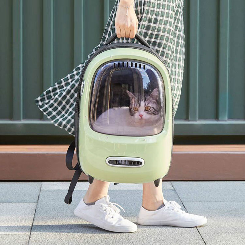 キャリーバッグ 猫 犬 宇宙船 キャリー リュック ペットキャリー 猫バック ペットキット キャリーバック 猫バッグ 通気 飛び出し防止機能を備え しゃれ 可愛い 丈夫 ライト付き 出かけ 旅行 通院 散歩のサムネイル