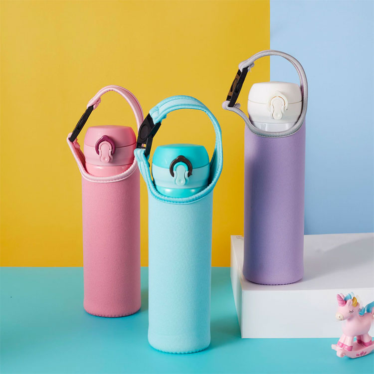 ジャパンSelectの水筒カバー ペットボトルカバー 750ml 水筒 ショルダー 保温 保冷 水筒ホルダー ペットボトル ストラップ 肩紐付き 水筒ケース 子供 大人 シンプル 斜め掛け 男女兼用｜アングル2
