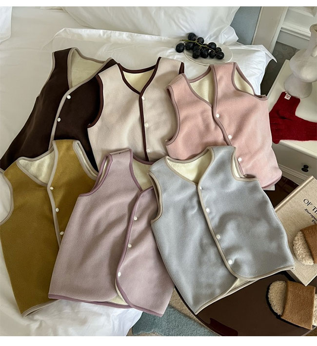 送料無料ベスト キッズ 子供服 こども服 ボア 両面起毛 ふわふわ 防寒 保温性 暖か...