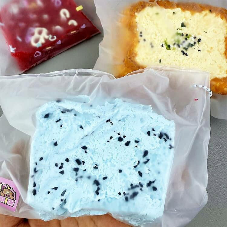 おもちゃ スクイーズ ビニール袋 ケース 袋 小分け袋 100枚セット 袋 小分け ポリ袋 小袋 スクイーズレジン用 ソフト 小物入り 100枚セット バッグ 送料無料 にぎにぎ バッグ入り DIY 替え袋 18x18cm 15x18cm japanselect-10012338 ジャパンSelect サンプル画像2