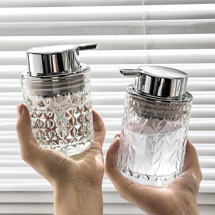 ジャパンSelectの2個セット ソープディスペンサー 泡 泡で出る 手動 ポンプボトル ソープボトル ガラス 200ml 220ml 小さい 泡用 ディスペンサー ハンドソープ 泡ソープ 洗剤入れ 詰め替え容器 詰め替えボトル 空容器 浴室 お風呂 洗面所 キッチン 台所｜アングル2