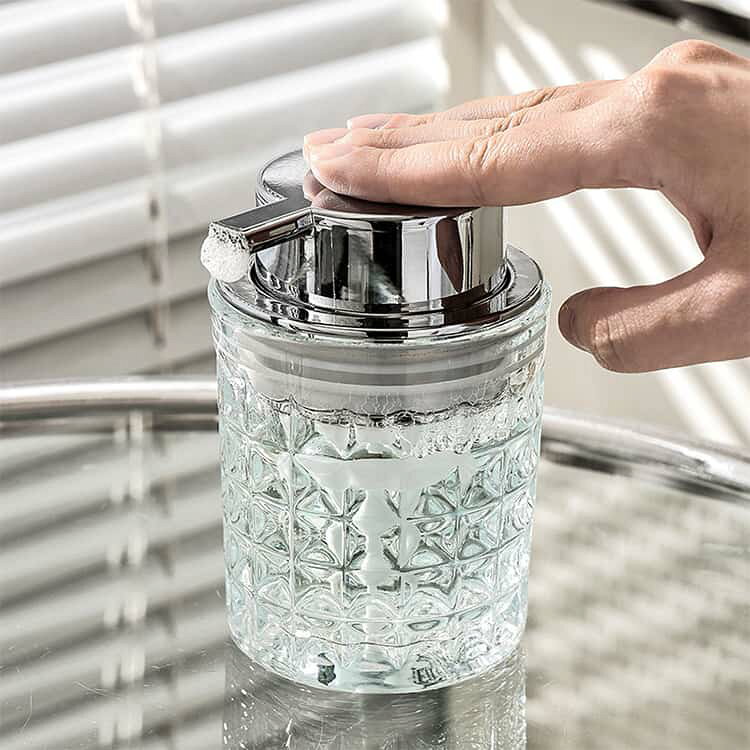 ジャパンSelectの2個セット ソープディスペンサー 泡 泡で出る 手動 ポンプボトル ソープボトル ガラス 200ml 220ml 小さい 泡用 ディスペンサー ハンドソープ 泡ソープ 洗剤入れ 詰め替え容器 詰め替えボトル 空容器 浴室 お風呂 洗面所 キッチン 台所｜アングル3