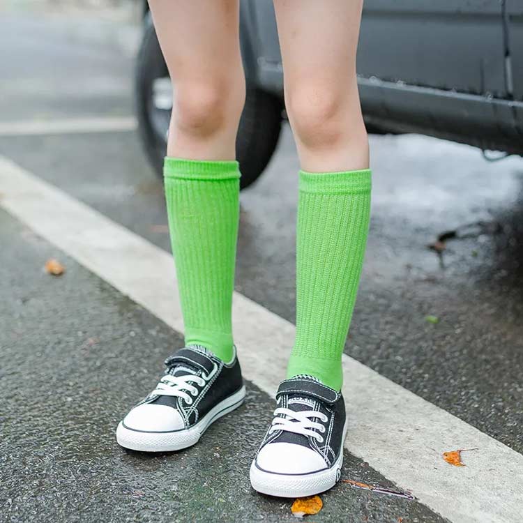 靴下 キッズ 無地 子供用 ハイソックス 4足セット ソックス リブ編み 卒業式 卒園式 入学式 入園式 学校用 幼稚園 スクール お遊戯会 学芸会 発表会 男の子 女の子 小学生 ジュニア 運動会 目立つ 可愛い 送料無料 2
