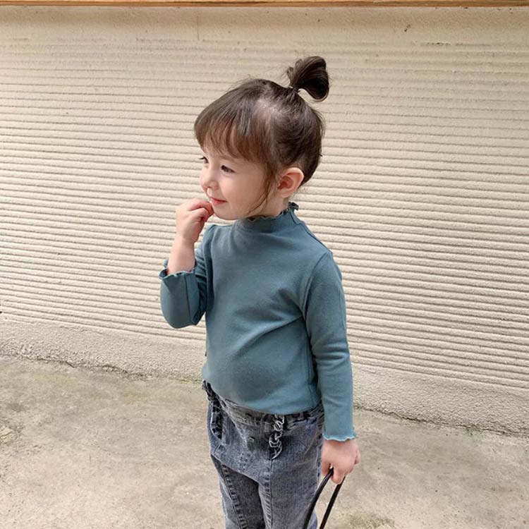 ジャパンSelectのTシャツ キッズ ハイネック 長袖 インナーシャツ タートルネック フリル 子供服 女の子 秋冬 トップス 幼稚園 小学生 防寒 暖かい 柔らかい プルオーバー 暖かい 無地 部屋着 可愛い 90 100 110 120 130 140 送料無料｜アングル2
