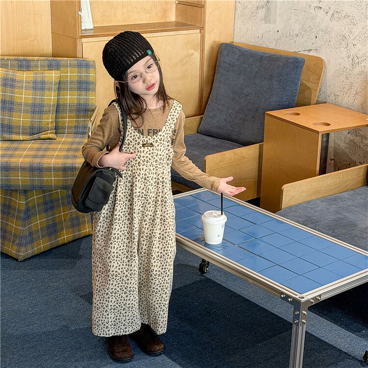 子供服女の子コーデュロイオーバーオールワイドサロペットオールインワンベージュ...