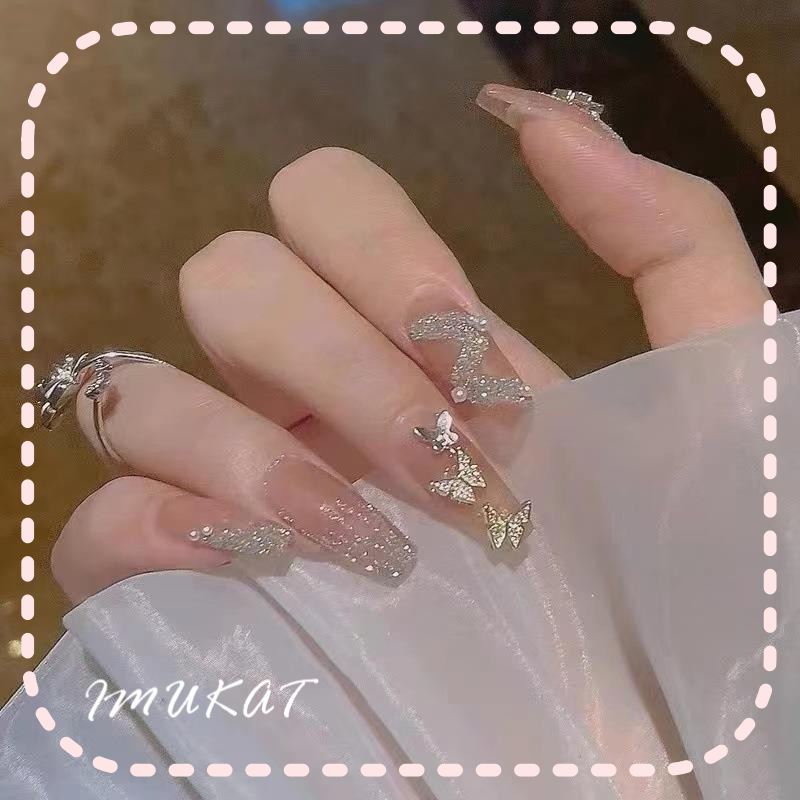 Rakuten - ネイルチップロングピンクシルバーキラキラ蝶々銀粉飾り付け高級感美人大人アート美しい秋冬披露宴成人式デート卒業式紅葉狩り遊園地送料無料大人気付け爪つけ爪貼るネイル