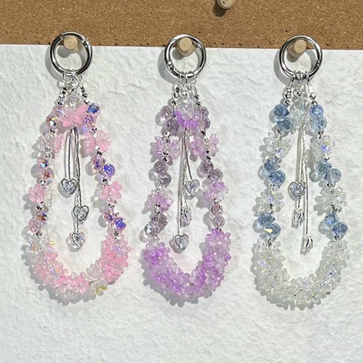 送料無料 スマホストラップ 携帯ストラップ 手首　ストラップホルダー付き キーホルダー チャーム 紛失防止 大きめ かわいい おしゃれ キュート パスケース 社員証 IDカード 天然石 リボン水晶 ピカピカ 透明　金運 浄化 願望達成 お守り 占い　キラキラ粉 花束水晶