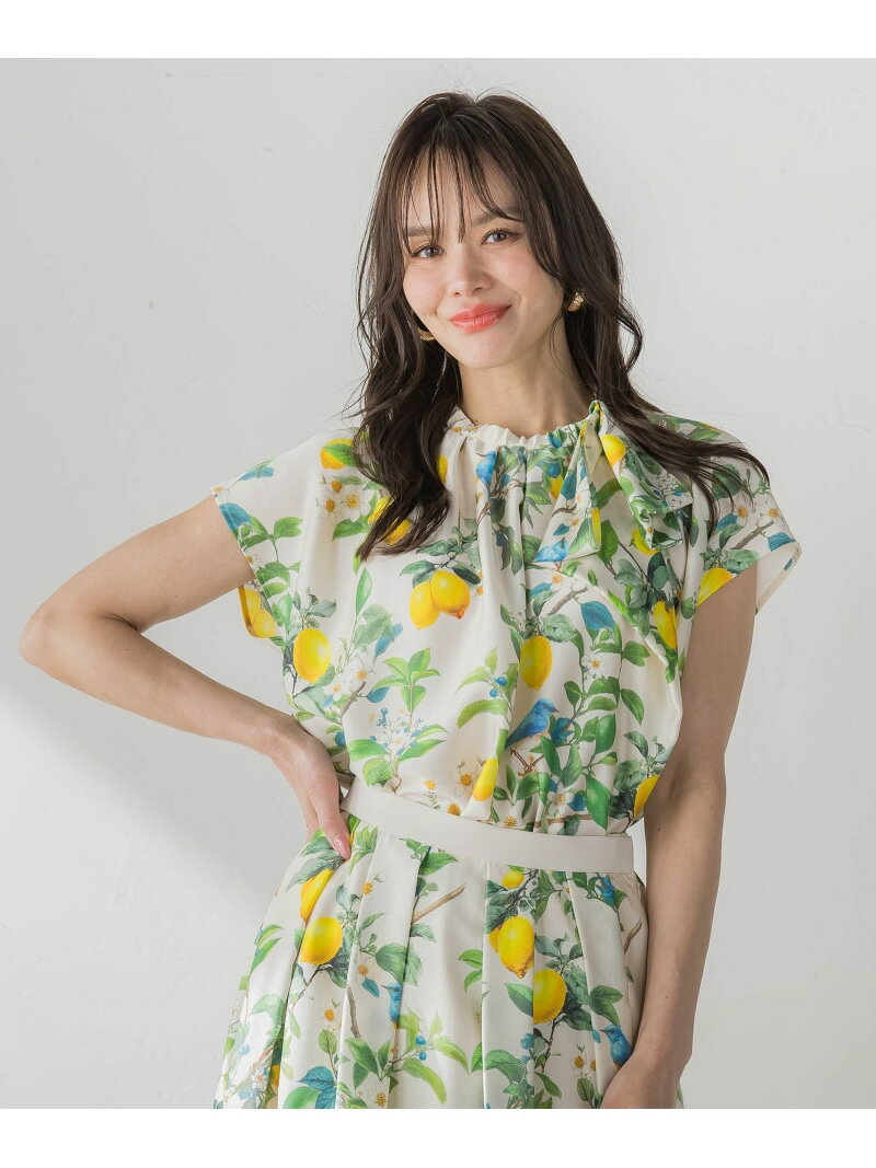 Rakuten - レモンプリントブラウス Viaggio Blu ビアッジョブルー トップス シャツ・ブラウス ベージュ ネイビー【送料無料】[Rakuten Fashion]
