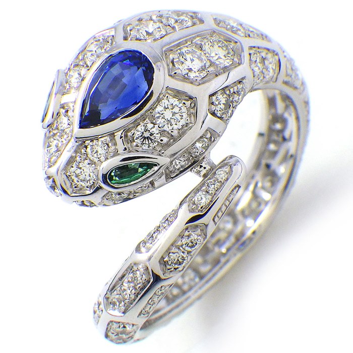 【最大3万円OFFクーポン★12月1日より利用可】 ブルガリ BVLGARI リング セルペンティ 355348 スネークモチーフ 1ポイント ペアシェイプ サファイア 0.58ct 2ポイント ペアシェイプ エメラルド 0.09ct パヴェ ダイヤモンド 1.39ct K18WG 19.5号 / #60 【中古】のサムネイル