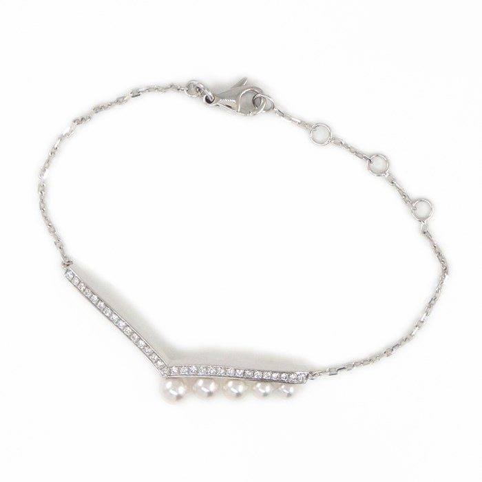 ショーメ Chaumet ブレスレット ジョセフィーヌ エグレット 083295 5ポイント パール 計2.45ct 26ポイント ダイヤモンド 計0.3ct K18WG 【箱・保付き】 【中古】のサムネイル