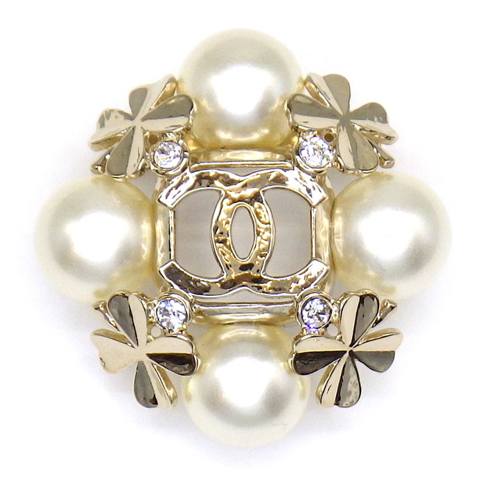 店頭価格：71,500円販売価格は店頭価格と異なる場合がございます。当サイトの価格は国内販売のみに適応されます。 商品詳細商品番号 278000 ブランド名 シャネル CHANEL 商品名 シャネル CHANEL ブローチ ココマーク 20...