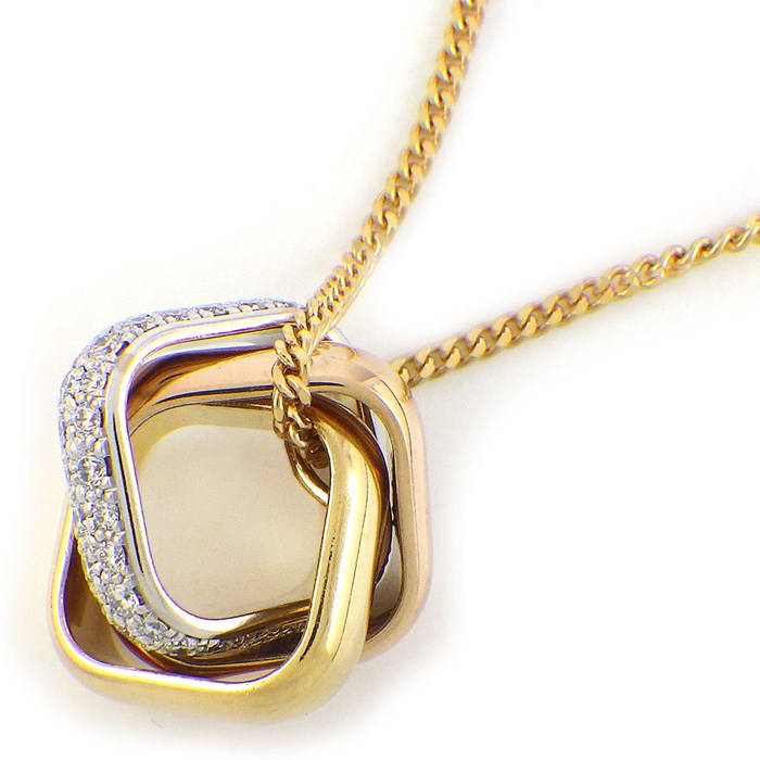 Cartier トリニティ クッション ネックレス、セミパヴェ