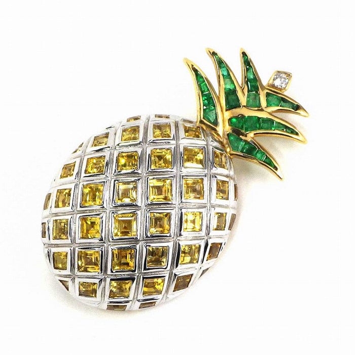 【イエローサファイア ダイヤモンド エメラルド】 ブローチ パイナップルモチーフ K18YG K18WG イエローサファイア 4.40ct ダイヤモンド 0.20ct エメラルド 【中古】