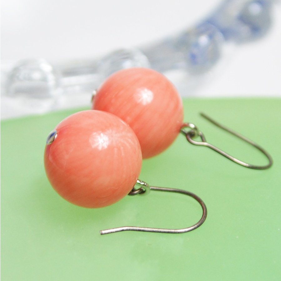 【10日迄★5％OFFクーポン有】チタンピアス 高純度チタン ウミタケ珊瑚ピアス コーラル ピンクサンゴ さんご 天然石 桃色 モモイロサンゴ パワーストーン プレゼント ケース付き