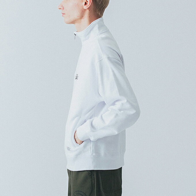 【 SILAS サイラス 】 SCRIPT HALF ZIP SWEATSHIRT スクリプト ロゴ ハーフ ジップ スウェット 110243012009 / SILAS サイラス ハーフジップ スウェット トレーナー ベーシック スクリプトロゴ　バックプリント ストリート カジュアル ユニセックス 2024AW