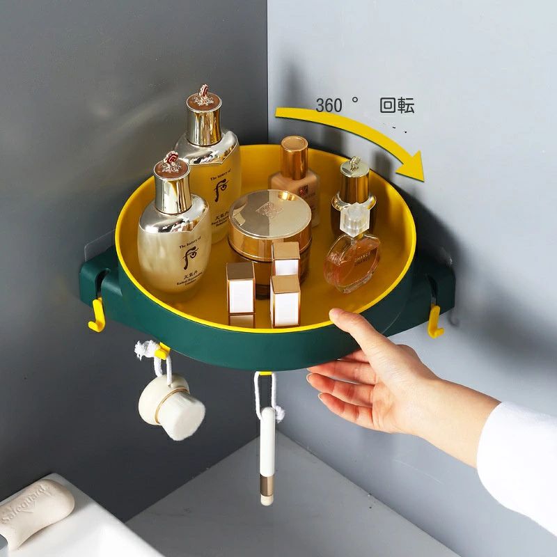 【360°自由回転】調味料収納ラックは左右360°スムーズに回転できるので、探しやすく取り出しも便利。見た目がおしゃれで省スペース、調理台、壁の隅や洗面所に最適。 【楽に取り出す】各調味料を整然に収納できるだけでなく一目瞭然で取り出すことも便利です。裏側に置いた調味料はトレーを回して外側になって取り出しやすいになります。 【組み立て簡単&お手入れ簡単】組立品ネジなど工具一切不要、説明画像のように簡単に組み立てられます。汚れがついたら洗剤で洗い流すだけですぐきれいになり、お手入れが簡単！ 【幅広い応用シーン】: キッチン 収納 としての調味料トレイだけでなく、シンク下のキッチンラック、冷蔵庫の回転台、化粧収納、洗面収納、洗剤収納、文房具収納など、としてもとても綺麗です。さまざまな用途で大活躍です。キッチンのカウンタートップ、冷蔵庫、工芸品や趣味の部屋、さらにはバスルームのキャビネットを整理するのに最適です。 レストラン、パントリーの棚、洗面所、化粧台などで広く使用されています。【360°自由回転】調味料収納ラックは左右360°スムーズに回転できるので、探しやすく取り出しも便利。見た目がおしゃれで省スペース、調理台、壁の隅や洗面所に最適。 【楽に取り出す】各調味料を整然に収納できるだけでなく一目瞭然で取り出すことも便利です。裏側に置いた調味料はトレーを回して外側になって取り出しやすいになります。 【組み立て簡単&お手入れ簡単】組立品ネジなど工具一切不要、説明画像のように簡単に組み立てられます。汚れがついたら洗剤で洗い流すだけですぐきれいになり、お手入れが簡単！ 【幅広い応用シーン】: キッチン 収納 としての調味料トレイだけでなく、シンク下のキッチンラック、冷蔵庫の回転台、化粧収納、洗面収納、洗剤収納、文房具収納など、としてもとても綺麗です。さまざまな用途で大活躍です。キッチンのカウンタートップ、冷蔵庫、工芸品や趣味の部屋、さらにはバスルームのキャビネットを整理するのに最適です。 レストラン、パントリーの棚、洗面所、化粧台などで広く使用されています。
