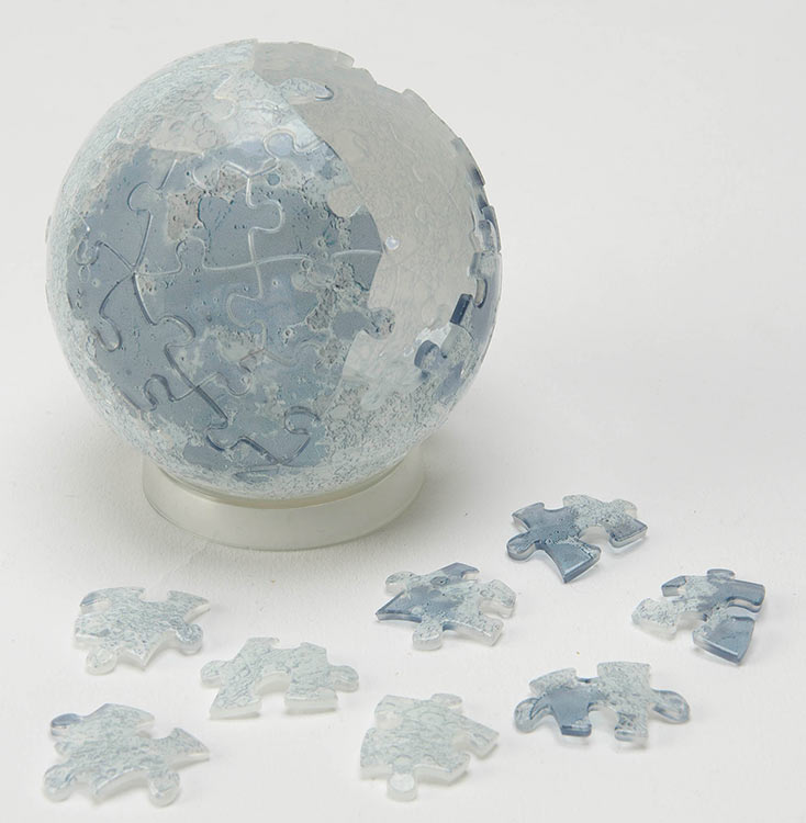 ジグソーパズルジャパンのジグソーパズル クリアMOON 60ピース やのまん YAM-2003-511 パズル Puzzle ギフト 誕生日 プレゼント｜アングル3
