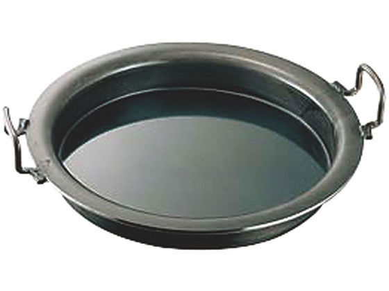 【商品説明】餃子を焼くのに適した鍋です。非常に厚い鉄板材を使用してるので、差し水をしても温度が下がりにくく高温でパリッと焼き上げます。【仕様】●材質：鉄、表面加工／クリアラッカー塗装●生産地：日本（燕三条）●規格（mm）：φ270x40●板厚（mm）：4．5●国内有数の金物産地・集積地・燕三条。隣接する燕市と三条市は古くから金属加工の技術が高く、今もなお、背の高いさまざまな金属製品を製造しています。燕三条の職人たちが、より良い製品を作るために日々鍛錬を重ね、技術を磨いてきたからこそできたのが、この神田鉄鍋。メイドイン燕三条の名に恥じない、自信を持ってお届けできる製品です。【備考】※メーカーの都合により、パッケージ・仕様等は予告なく変更になる場合がございます。【検索用キーワード】カンダ　かんだ　神田　神田鉄鍋鉄餃子鍋27cm　中華鍋　中華料理用　1個　餃子用鍋　鉄餃子鍋　鉄鍋　中華料理　中国料理　27cm　27センチメートル　キッチン　台所　厨房　餃子　神田鉄鍋　キッチン雑貨　調理道具　S65807神田鉄鍋シリーズ