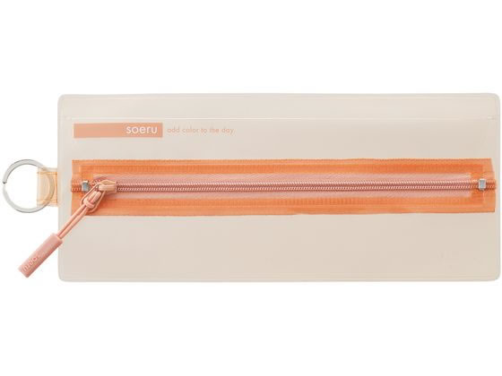 【商品説明】文具小物を入れて。コスメポーチに。コンパクトで持ち運びが便利。ペンが約6本入ります。中身の落下を防ぐフラップ付き。吊り下げできるリング付き。ステッカーやふせんを見せながら収納できるは背面ポケット。【仕様】●色：アプリコットティー●サイズ：縦90×横210mm●材質：本体／PVC●収容本数：ペン約6本●収容本数はペンの種類によって変わります。●印刷物や消しゴムなどを長時間密着・摩擦させると色移りや変形の原因になる恐れがあります。印刷物はよく乾燥させ、袋やケースで保護して収納することを推奨します。【備考】※メーカーの都合により、パッケージ・仕様等は予告なく変更になる場合がございます。【検索用キーワード】リヒトラブ　リヒト　LIHIT　LAB．　LIHIT　LAB．　りひとらぶ　りひと　A8102−21　A8102　A−8102　soeru　ソエル　そえる　センタージップペンケース　せんたーじっぷぺんけーす　アプリコットティー　あぷりこっとてぃー　だいだい　オレンジ　筆入れ　筆箱　ペンケース　フラット　薄型　コンパクト　背面ポケット　フラップ付き　文具小物　コスメポーチ　透明　トウメイ　透ける　中が見える　見せる収納　魅せる　推し活　推し　コレクション　アレンジ　デコレーション　ペン　コスメ　化粧品　ポーチ　爽やか　シンプル　デスク周り用品　デスクトップ収納　X509PMかさばらないフラットタイプのクリヤーペンケース。