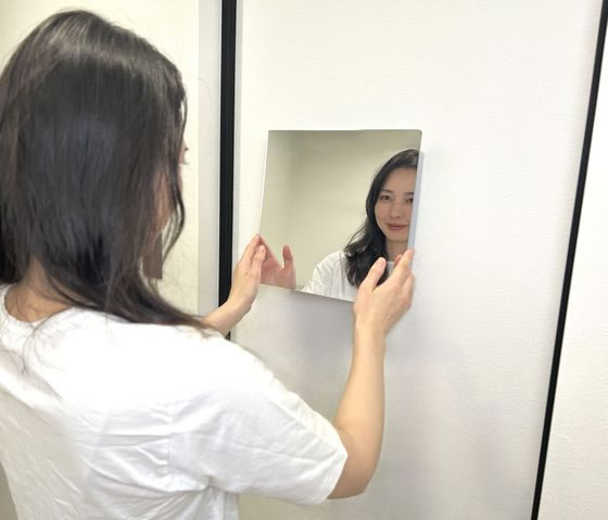 【お取り寄せ】ヒラカワ 貼るだけどこでもミラー 3枚入 QT-307 壁掛けミラー 鏡 ミラー リビング家具 インテリア [3]