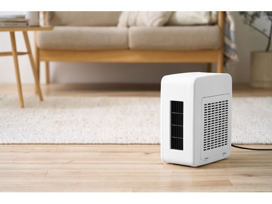 JET PRICEのアイリスオーヤマ コンパクトセラミックファンヒーター ACH-KD12A-W 電気ストーブ セラミックファンヒーター ストーブ 空調家電｜アングル3