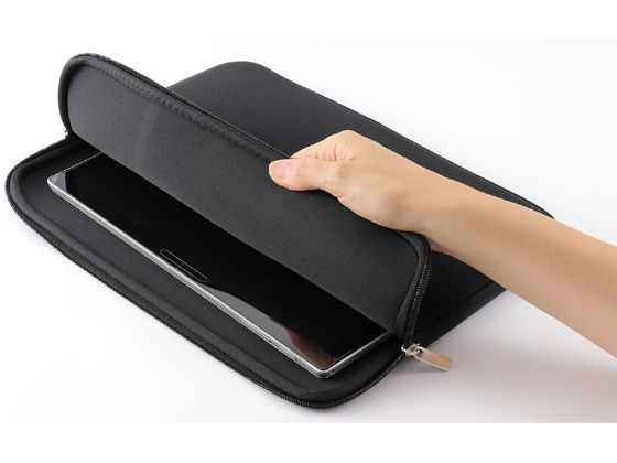 【お取り寄せ】アーテック クッション付PCタブレットケース ベーシック ブラック 91840 タブレットケース カバー タブレット関連品 スマホ 家電