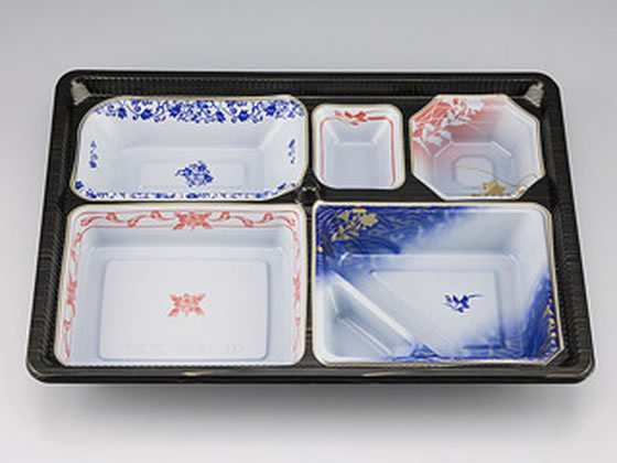 【商品説明】レンジ・オーブン共に不可。蓋は別売り。【仕様】●サイズ：317×227×39mm材質：HIPS重量：33g●入数：20枚【備考】※メーカーの都合により、パッケージ・仕様等は予告なく変更になる場合がございます。【検索用キーワード】シーピー化成・しーぴーかせい・シーピーカセイ・cpkasei　20枚　使い切り　使いきり　テイクアウト　持ち帰り　食べ歩き　635495　使いきり食器　テイクアウト用品　X988SW各ポケットの華柄が、和惣菜の彩りを一層際立たせます。