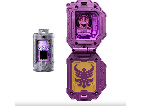 【商品説明】『超宇宙刑事ギャバン　インフィニティ』にて登場する電池型アイテム「エモルギア」のギャバン・ライヤになりきれるスペシャルセットです。ギャバン・ライヤが変身に使用するキーグエモルギーと、銀河連邦警察手帳1個が付属。別売りの「DXギャバリオントリガー」に装着すると固有の変身音が発動、銀河連邦警察手帳は別売りの「DXギャバリオンブレード」にも装着して遊ぶことができます。【仕様】（C）テレビ朝日・東映AG・東映●対象年齢：3才以上●セット内容：銀河連邦警察手帳…1、ライセンスカード…1、エモルギア（キーグエモルギー）…1※本商品のセット内容以外は付属しません。●シリーズ名：超宇宙刑事ギャバン　インフィニティ【備考】※メーカーの都合により、パッケージ・仕様等は予告なく変更になる場合がございます。【検索用キーワード】バンダイ　Bandai　DXエモルギア　DX　エモルギア　ギャバン　ライヤ　ギャバンライヤ　超宇宙刑事ギャバン　超宇宙刑事　インフィニティ　キーグエモルギー　銀河連邦警察手帳　DXギャバリオントリガー　ギャバリオントリガー　DXギャバリオンブレード　ギャバリオンブレード　変身音　スペシャルセット　セット　おもちゃ・ホビー　変身・なりきり　おもちゃ・ホビー　変身・なりきり　X175TDギャバン・ライヤになりきれるスペシャルセット