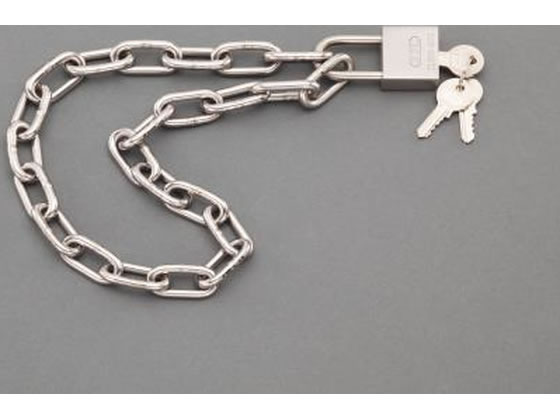 【仕様】●材質…チェーン：ステンレス（SUS304）　南京錠：ステンレス（SUS304）、真鍮（シリンダー）　●南京錠サイズ（縦×横）…63×32mm　●線径…5mm　●全長…1000mm　●チェーン内寸…27×8mm　●鍵3本付【備考】※メーカーの都合により、パッケージ・仕様等は予告なく変更になる場合がございます。【検索用キーワード】エスコ　えすこ　ESCO　Esco　防犯　防災用品　ミラー　鍵　錠　チェーン付南京錠　チェーンロック　5x1000mmチェーンロック（ステンレス製）　5x1000mm　チェーンロック（ステンレス製）　EA983VD−100　EA983VD100　防災用品　その他備品　X988TJ