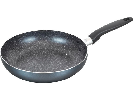 【商品説明】くっつきにくく、お手入れも簡単。気持ちよく使えるフライパンです。内面はこびりつきにくく、金属ヘラが使えるマーブルコーティングを施しています。※角のとがった金属製のヘラなど、鋭利な道具の使用はさけて下さい。IH・ガス火対応PFOA・PFOS不使用【仕様】●内容量：1個●サイズ：約幅445×奥行265×高さ105mm（ハンドル含む）●重量：約620g●材質：本体／アルミニウム合金、内面／ふっ素樹脂加工、外面／焼付け塗装、はり底／ステンレス鋼●くっつきにくく、お手入れも簡単。気持ちよく使えるフライパンです。●内面はこびりつきにくく、金属ヘラが使えるマーブルコーティングを施しています。※角のとがった金属製のヘラなど、鋭利な道具の使用はさけて下さい。●IH・ガス火対応●PFOA・PFOS不使用【備考】※メーカーの都合により、パッケージ・仕様等は予告なく変更になる場合がございます。【検索用キーワード】和平フレイズ　グッドマーブル　IH対応　フライパン　26cm　ぐっどまーぶる　IHたいおう　ふらいぱん　26cm　グッドマーブル　IHタイオウ　フライパン　26cm　フライパン　個　1個　料理　調理　RB−3671　RB3671　厨房用品　フライパン　X934TMこびりつきにくい！毎日のお料理に！