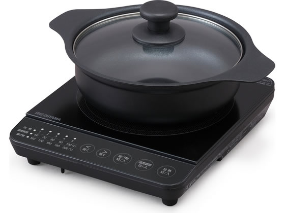 【商品説明】料理の幅が広がる”新機能”温度調理モード！サラダチキンなどの低温調理や煮込み料理、料理の保温などに使用出来ます。IHコンロは熱効率が良いため光熱費の削減が出来て経済的です。火加減調整がしやすく、高火力で調理が快適です。火を使わないので空気を汚さず一酸化炭素中毒の危険がありません。IH対応鍋はアルミニウム合金なので、優れた熱伝導で調理が素早くできます。軽くて丈夫なので、お手入れが簡単です。【仕様】●商品サイズ：約幅240×奥行286×高さ54mm●商品重量：約1．7kg●電源：AC100V（50／60Hz）●定格消費電力：1000W●電源コードの長さ：約1．5m●加熱調理モード：5段階（火力）（約1400W／約1000W／約700W／約500W／約200W相当／約80W相当）●温度調理モード：5段階（水温）（約100℃／約90℃／約80℃／約70℃／約60℃）●揚げ物調理モード：5段階（油温）（約200℃／約190℃／約180℃／約170℃／約160℃）●使用可能な鍋の材質：アルミニウム合金、はり底：ステンレス鋼のなべ・鉄・鉄鋳物・鉄ほうろう・ステンレス（18−0（SUS430）など）※種類によっては火力が弱くなったり、使えないなべもあります・多層鋼なべ※種類によっては発熱しないことがあります●使用可能な鍋の形状：底の平らなもの・加熱調理の場合はそりが3mm以下のもの・揚げ物調理の場合はそりが1mm以下のもの●使用可能な鍋の大きさ：加熱調理／直径12〜20cmのもの・揚げ物調理／直径18cmのもののみ〇鍋製品仕様●サイズ：直径20cm●重量：1000g●セット内容：なべ本体、ガラスふた●満水容量：1．9L●使用上のご注意：火力を「中火」以下で使用する（「中火」の目安は約700W）【備考】※メーカーの都合により、パッケージ・仕様等は予告なく変更になる場合がございます。【検索用キーワード】アイリスオーヤマ　あいりすおーやま　IRISOHYAMA　アイリス　あいりす　IRIS　IHコンロ鍋セット　1000W　ブラック　IHコンロ鍋セット　コンロ鍋セット　IHコンロ　鍋セット　調理家電　家電　キッチン家電　卓上　薄型　鍋セット　鍋付　IHコンロ　IHKP−T39220−B　IHKPT39220−B　IHKP−T39220B　IHKPT39220B　薄型　スリム　軽量　コンパクト　1000W　大火力　安全装置　温め　焼き　炒め　煮る　蒸す　揚げ　加熱　揚げ物　煮込み　かんたん操作　お手入れ簡単　キッチン家電・調理家電　ホットプレート・グリル鍋・IH調理器　X003TP多用途に使えるIHコンロと軽くて丈夫な鍋がセットのIHコンロ鍋セットです。