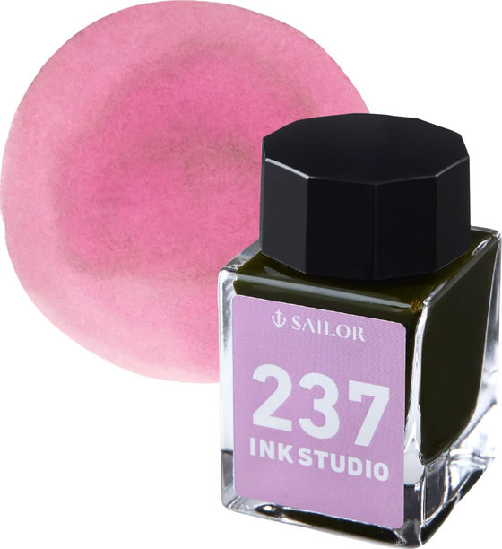 Foto von INK STUDIO, Bottled Ink for Fountain Pens