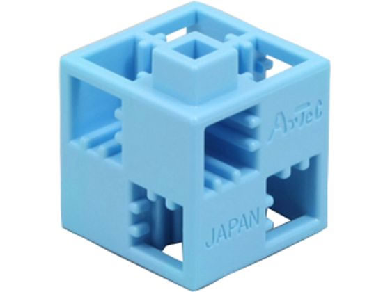 【商品説明】アーテックブロック単品パーツセット【仕様】●商品サイズ：ブロック基本四角：W20×H20×D20mm●セット内容：ブロック基本四角×24pcs●材質：ブロック／ABS●対象年齢：3歳以上【備考】※メーカーの都合により、パッケージ・仕様等は予告なく変更になる場合がございます。【検索用キーワード】artec　アーテック　あーてっく　Artecブロック　基本四角　24P　水　アーテックブロック　キホンシカク　24P　ミズ　Artecブロック　77739　4521718777399　プログラミング　ぷろぐらみんぐ　プログラミング教材　プログラミング学習　知育玩具　知育　知育教育　知育学習　玩具　おもちゃ　備品　Artecブロック　アーテックブロック　対象年齢3歳以上　日本製　想像力　空間認識力　幼児　幼稚園　保育園　学童　学習　小学生　玩具　おもちゃ　教材　知育玩具　知育教育玩具　ブロック　ぶろっく　XT5389タテ・ヨコ・ナナメ自由にさしこんで、あらゆる形が組み立てられる！