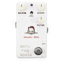 商品説明 BATH TIME REVERBは、ギタリストが最も必要とする2種類のリバーブサウンドを選択できます。 どんなフレーズにどんなリバーブをかけるのも全て自由で、是非いろいろお試しになり、楽しんでいただければと思いますが、簡単な使い方として、ロック系のジャンルではスイッチをHALLに合わせ、REVERBとDECAYは最小〜中央あたりまでの範囲に設定してみてください。 バラードなどスローテンポな楽曲ではHALLを選択し、ゴージャスな音の広がりを存分に味わってみましょう。 サーフミュージックやサザンロック、クラシックロックなどでは当時のアンプに使われていたスプリングリバーブのサウンドを作るSPRINGを選んでみましょう。 デザインはオーストラリアで活動するサーフアート画家Jonas Claesson氏が担当。 リバーブ効果を普段一番感じることができるバスルームをデザインに落とし込みました。バスルームとホッキョクグマのアンバランスなデザインをお楽しみください。 商品仕様 消費電流：140mA インプットインピーダンス：500k ohm アウトプットインピーダンス：10k ohm ★掲載の商品は店頭や他のECサイトでも並行して販売しております。在庫情報の更新には最大限の努力をしておりますが、ご注文が完了しましても売り切れでご用意できない場合がございます。その際はご注文をキャンセルさせていただきますので、予めご了承くださいませ。 ★お取り寄せ商品の場合、メーカーで生産完了などの理由でご用意できない場合がございます。 ★北海道地方や沖縄地方、またお届けに船舶や航空機を使用する必要がある離島など、遠方へのお届けの際は『送料無料』の表記がありましても、別途配送料や中継料を加算させていただく場合がございます。詳しくはお問い合わせください。