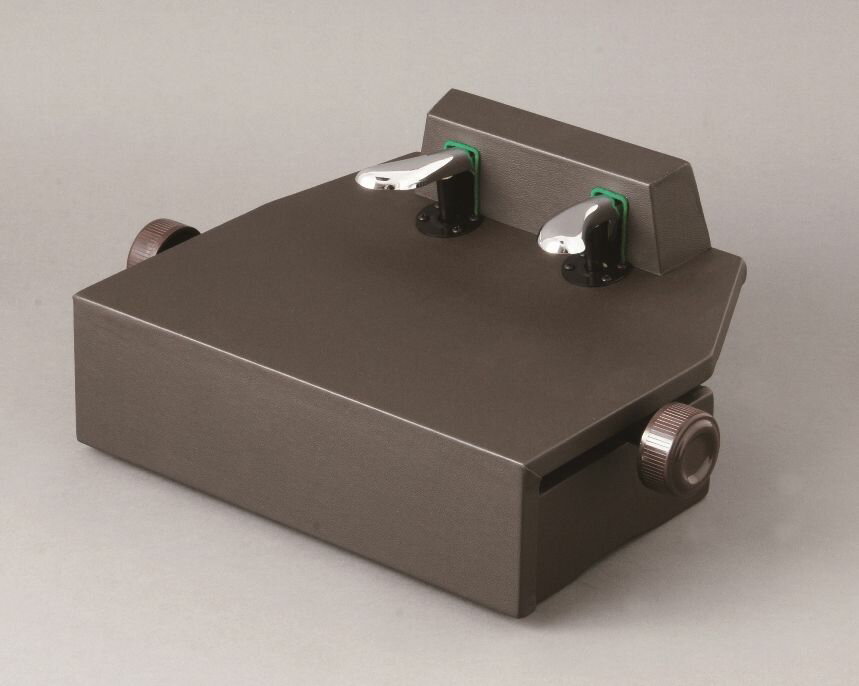 ITOMASA ピアノ補助ペダル P-33　茶