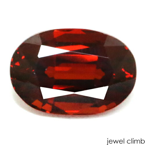 ◆その他のスペサルタイトガーネット はこちら◆ 宝石 スペサルタイトガーネット Spessartite garnet 重量 2．81CT 形状 オーバル 寸法 6．25x9．17x4．98mm 産地 マダガスカル 硬度 7．5 品質 SI 色相 S 　 備考 『 カラーストーンの品質と色相の表記について　』 【ルース鑑別書付き】 　 　 【赤色石】【オレンジ色石】 -------------------------------------------- ◆解らないことがございましたらお気軽にお問い合わせください。 　当店スタッフが丁寧にご説明させて頂きます。 ◆ジュエリー加工をご希望の方は、お気軽にご相談ください。 　≫≫クライム工房 ◆当店では 天然石 のダイヤモンド、ルビー、サファイア、エメラルド等 宝石の国 と呼ばれるタイをはじめ様々な地域から世界中の希少な宝石を直輸入価格にて販売しております。 クリスマス　お誕生日 にルースのみ、後日ジュエリー加工というのも可能です。 指輪やリングは勿論のこと、ペンダント・ネックレス・イヤリング・ピアス・ボディピアス等 あらゆるジュエリー、アクセサリーの制作をお承っております。 オリジナルジュエリーを簡単に作成が出来ます。初心者の方でもお気軽にご相談くださいませ。 　 --------------------------------------------【ルース鑑別書付き】 1月の誕生石！王道カラーです！ スペサルタイトガーネット2．81CT RECOMMEND POINT 上品なカラーリングが魅力の一石です。 深いオレンジレッドの結晶で 見る人を虜にするスペサルタイトガーネット。 ベースカラーが非常に濃いので 一見落ち着いている結晶に感じられますが 内部ではメラメラと情熱的に輝きます。 ルースの品質については 内包物は天然石ゆえに微量に存在しますが 地色が濃いことも相まって一言に 綺麗と思っていただける一石となっています。 大きすぎず、小さすぎず適切な大きさですので リング、ペンダント共にチャレンジしていただける ルースとなっています。 鑑別書もきちんと付属しておりますので プレゼントなどにもおすすめ致します。 　