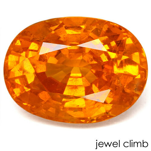 ◆その他のマンダリンガーネットはこちら◆ 　 宝石 マンダリンガーネット Mandarine Garnet 重量 3．98CT 　 形状 オーバル 寸法 7．50x10．12x5．76mm 　 産地 ナイジェリア 硬度 7 　 品質 SI 色相 A 　 備考 『 カラーストーンの品質と色相の表記について　』 【ルース鑑別書付き】 　 　 【オレンジ色石】 -------------------------------------------- ◆解らないことがございましたらお気軽にお問い合わせください。 　当店スタッフが丁寧にご説明させて頂きます。 ◆ジュエリー加工をご希望の方は、お気軽にご相談ください。 　≫≫クライム工房 ◆当店では 天然石 のダイヤモンド、ルビー、サファイア、エメラルド等 宝石の国 と呼ばれるタイをはじめ様々な地域から世界中の希少な宝石を直輸入価格にて販売しております。 クリスマス　お誕生日 にルースのみ、後日ジュエリー加工というのも可能です。 指輪やリングは勿論のこと、ペンダント・ネックレス・イヤリング・ピアス・ボディピアス等 あらゆるジュエリー、アクセサリーの制作をお承っております。 オリジナルジュエリーを簡単に作成が出来ます。初心者の方でもお気軽にご相談くださいませ。 　 --------------------------------------------【ルース鑑別書付き】 華やかなオレンジ光彩が溢れる大粒結晶 マンダリンガーネット3．98CT RECOMMEND POINT 　4CTに迫る存在感ある結晶から 　　　　　鮮やかな輝きを放つ華やかなマンダリンガーネットです。 透明感の高いオレンジ結晶から、てりのある 美しい煌きをキラキラと鮮やかに放つ美しさ。 インパクト抜群のフルーティーな彩りが 心に残る大粒のマンダリンガーネットです。 マンダリンガーネットは、1992年頃にナミビア北西部のクネネ川近くの 雲母に埋まっているのを発見されましたが、不幸にもナミビアの山中の鉱山は、 ほんの数年間利用されることができただけですぐに閉山してしまいました。 しかしその後、ナミビアの石に似ているマンダリンガーネットが ナイジェリアから発見され1994年頃に市場に出ました。 最近は明るく鮮やかなオレンジ色の マンダリンガーネットが少なく 市場ではナイジェリア産の綺麗なマンダリンガーネットは減る一方。 さらに、この結晶のような大粒の綺麗なルースに出会えることは かなり難しくなっているのが現状です。 大粒結晶には内包物が入り込むことが多いマンダリンガーネットですが、 このルース、3．9CTの大粒結晶にもかかわらず内包物は少なく 見た目に美観を損ねるようなものはありません。 それよりも、鮮やかな輝きをキラキラと輝かせ 多くの人に愛される上品なオーバルスタイル。 眺めているとエネルギッシュなオレンジ光彩に元気づけられます。 市場に数少なくなっている、4CTに迫る美しい大粒結晶！ 上質なマンダリンオレンジの輝きを存分にお楽しみください。 　