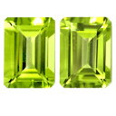 ◆その他ペリドットはこちら 　 宝石 ペリドットPeridot 重量 1．70CT前後 （※2石の合計） 　 形状 ステップ 寸法 7．0x5．0mm前後 　 産地 パキスタン 硬度 6 　 品質 SI 色相 A 　 備考 『 カラーストーンの品質と色相の表記について　』 ※画像はイメージとなります。同質のルースをお届け致します。 　 　 【緑色石】【ペア宝石】 -------------------------------------------- ◆解らないことがございましたらお気軽にお問い合わせください。 　当店スタッフが丁寧にご説明させて頂きます。 ◆ジュエリー加工をご希望の方は、お気軽にご相談ください。 　≫≫クライム工房 ◆当店では 天然石 のダイヤモンド、ルビー、サファイア、エメラルド等 宝石の国 と呼ばれるタイをはじめ様々な地域から世界中の希少な宝石を直輸入価格にて販売しております。 クリスマス　お誕生日 にルースのみ、後日ジュエリー加工というのも可能です。 指輪やリングは勿論のこと、ペンダント・ネックレス・イヤリング・ピアス・ボディピアス等 あらゆるジュエリー、アクセサリーの制作をお承っております。 オリジナルジュエリーを簡単に作成が出来ます。初心者の方でもお気軽にご相談くださいませ。 　 --------------------------------------------ペリドット ≪ペアストーン≫1．70CT前後 イブニングエメラルド”とも呼ばれていたペリドット。 闇夜で最も美しく輝く宝石とも謳われたりする宝石ですが、 もちろん月夜の光だけでなく、 太陽の光の下でもとても美しい煌きを見せる宝石です。 綺麗なオリーブグリーン、クリアー感の高さ、カットの美しさでキラキラ感も抜群！ 大粒ペリドットのピアス加工に、ペンダントとリング のセットジュエリーに魅力的です。 　 ※画像はイメージ画像になりますが、 ほとんど画像と同質のペアストーンになります。