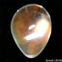 　 宝石 ムーンストーン 　　（ラブラドライト）moonstone(labradorite) 重量 0．88CT 　 形状 カボション 寸法 6．6x4．9x3．9mm 　 産地 インド 硬度 6 　 品質 SI 色相 S 　 備考 『 カラーストーンの品質と色相の表記について　』 　 　 【白色石】【シラー石】 -------------------------------------------- ◆解らないことがございましたらお気軽にお問い合わせください。 　当店スタッフが丁寧にご説明させて頂きます。 ◆ジュエリー加工をご希望の方は、お気軽にご相談ください。 　≫≫クライム工房 ◆当店では 天然石 のダイヤモンド、ルビー、サファイア、エメラルド等 宝石の国 と呼ばれるタイをはじめ様々な地域から世界中の希少な宝石を直輸入価格にて販売しております。 クリスマス　お誕生日 にルースのみ、後日ジュエリー加工というのも可能です。 指輪やリングは勿論のこと、ペンダント・ネックレス・イヤリング・ピアス・ボディピアス等 あらゆるジュエリー、アクセサリーの制作をお承っております。 オリジナルジュエリーを簡単に作成が出来ます。初心者の方でもお気軽にご相談くださいませ。 　 --------------------------------------------優しく彩る幻想的なシラーが美しい レインボームーンストーン（マルチオレンジ） 0．88CT RECOMMEND　POINT 　高い透明度を誇る結晶から生み出される美しいシラーにご注目下さい。 優しいオレンジのシラーを強く魅せる レインボームーンストーン。 月の輝きのようなぼんやりとした、優しい輝きがとても魅力的な宝石です。 シラーの輝きはお石によって様々な彩りを見せ、 個性的で幻想的な美しさをアピールします。 ミルキー調の結晶から生まれることにより、幻想的な効果を生み出します。 オレンジのシラーが魅惑的なレインボームーンストーンを ぜひ、お手元でお楽しみください。